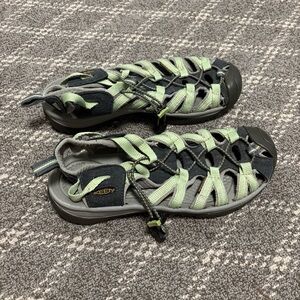 KEEN Women's Whisper Sandals green size 8.5